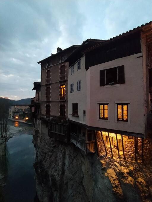 Maison Suspendue Avec Jacuzzi Privatif Pont-en-Royans Exteriér fotografie