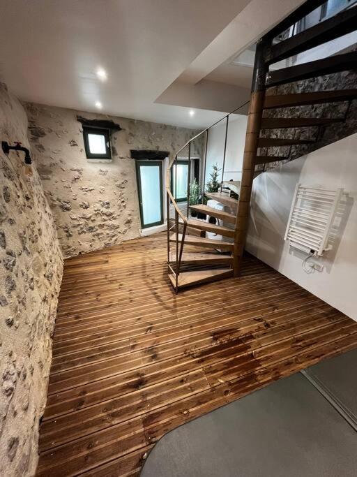 Maison Suspendue Avec Jacuzzi Privatif Pont-en-Royans Exteriér fotografie